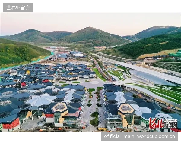 当每个冰雪小镇都标榜“第二个崇礼”时，差异化的产业集群定位从何谈起？